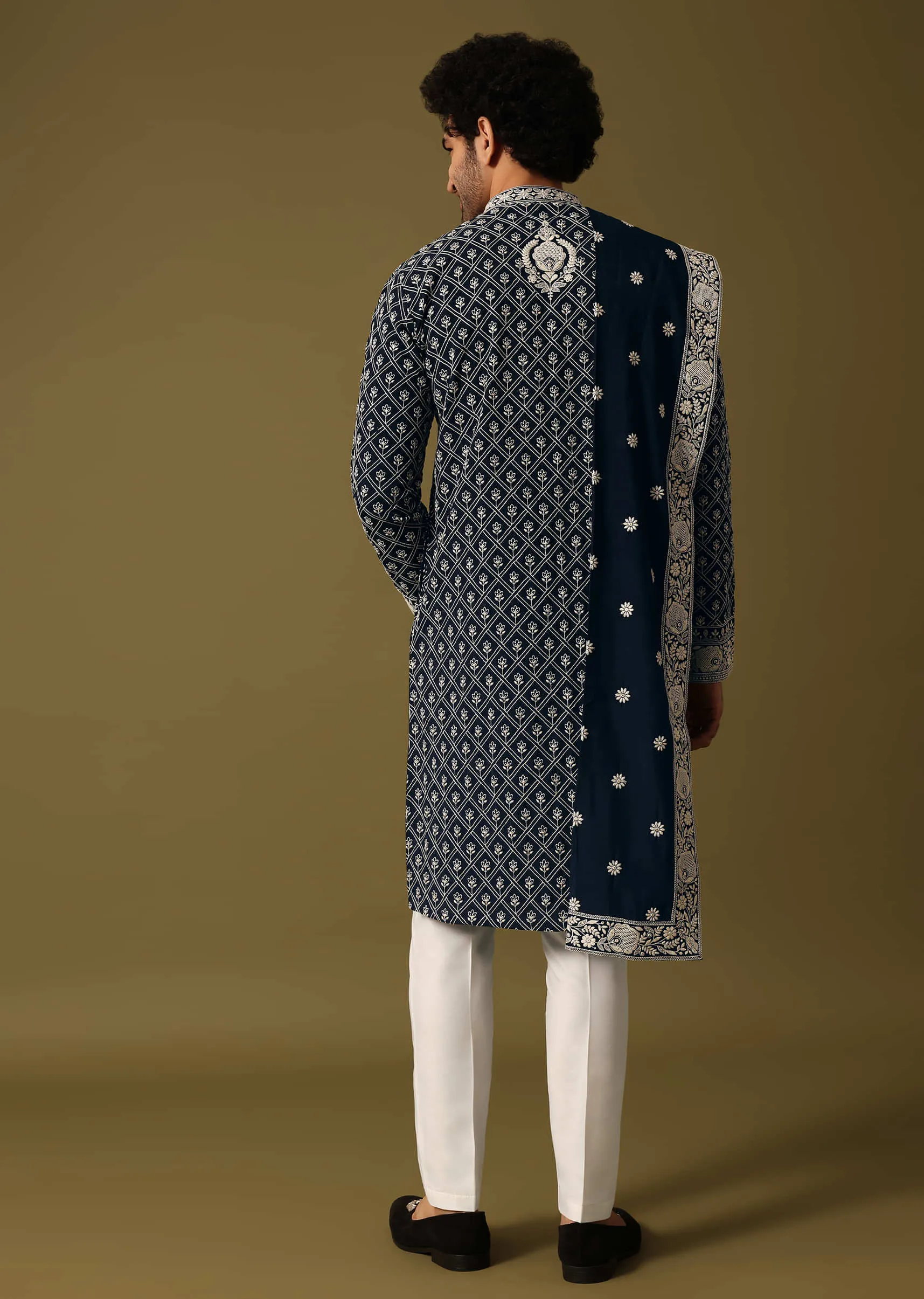 Black Kurta Pant Set With Dupatta In Resham Work