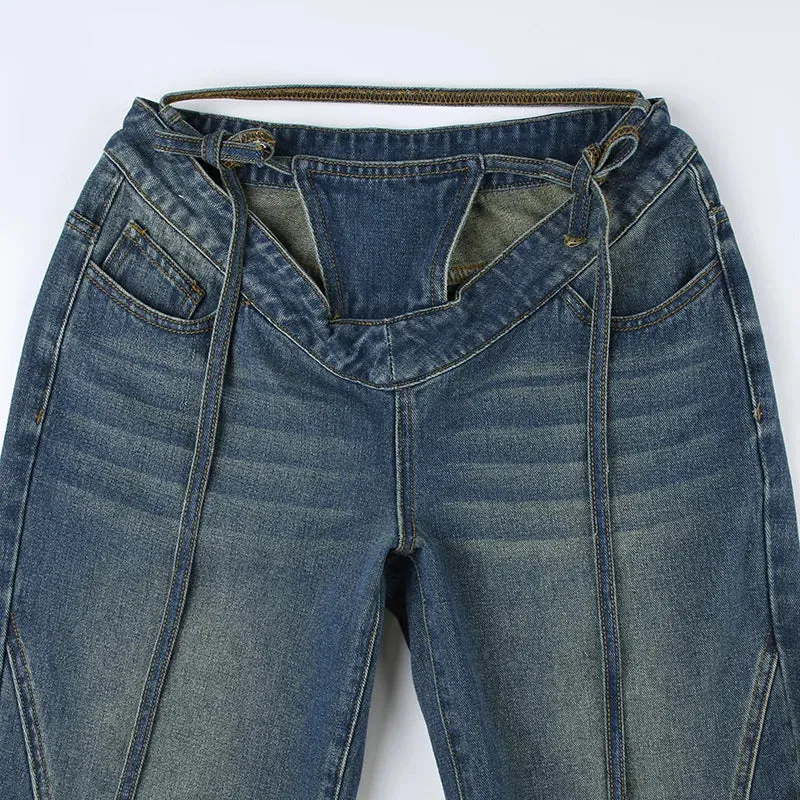 V-strap straight jeans